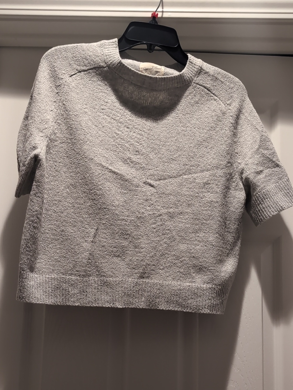 Universal Thread Light Gray Short-Sleeve Crewneck Sweater